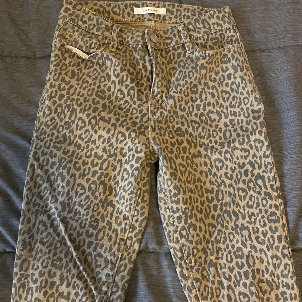 Pacsun cheetah print jeans!